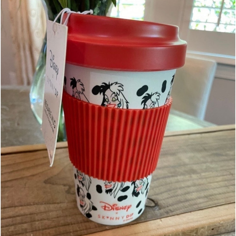 DISNEY 101 DALMATIONS "CRUELLA DEVILL" MUG /TUMBLER